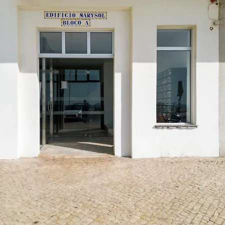 T2 Dina'S Place Nazare Exterior photo